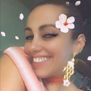 Meet your Posher, Yailin